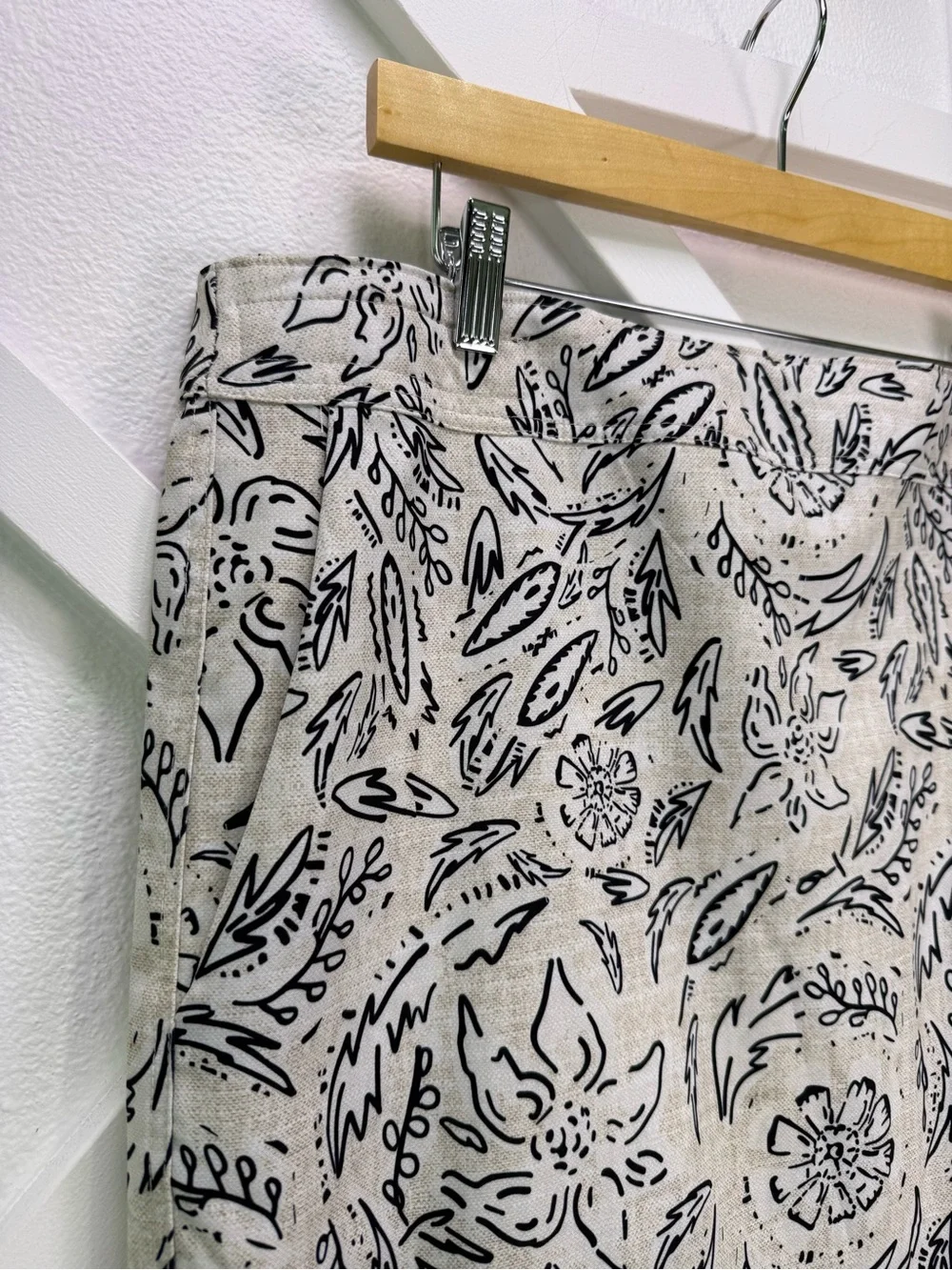 Ripskirt Hawaii Original Wrap Skirt Length 3 In Rustica Tan Floral Size XL - Picture 3 of 9